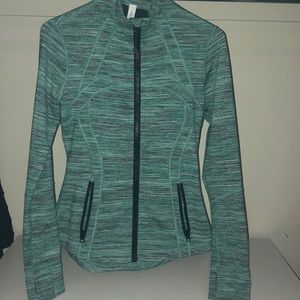 LULULEMON ZIP UP JACKET